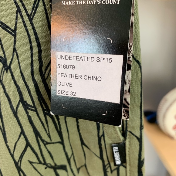 SOLD New Undefeated Green Pants with Black Lines, Chino Style size 32 - Picture 5 of 6